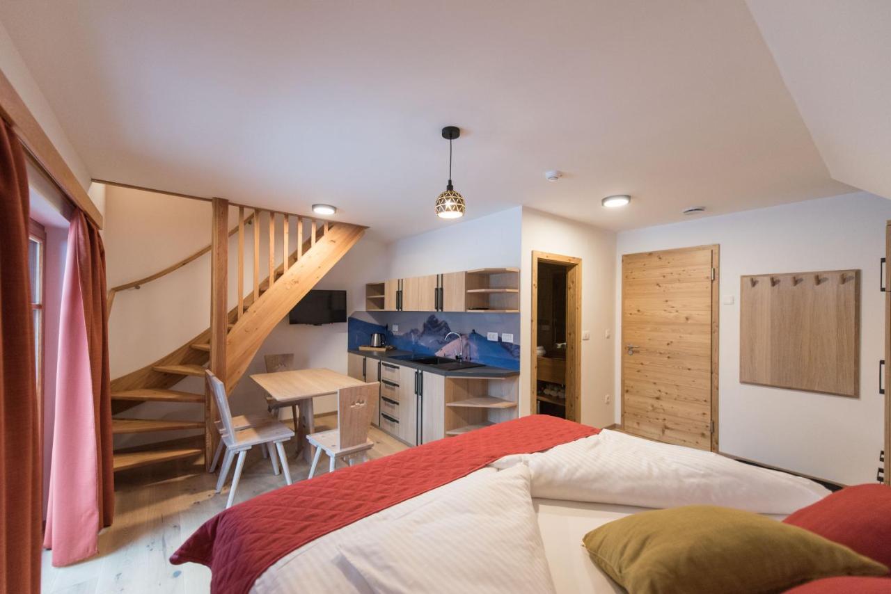 Guesthouse Lajnar Zgornja Sorica Экстерьер фото